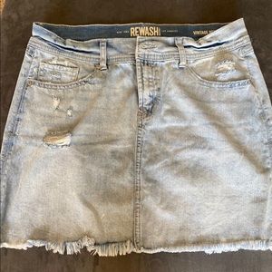Rewash distressed denim skirt. Size 11/30